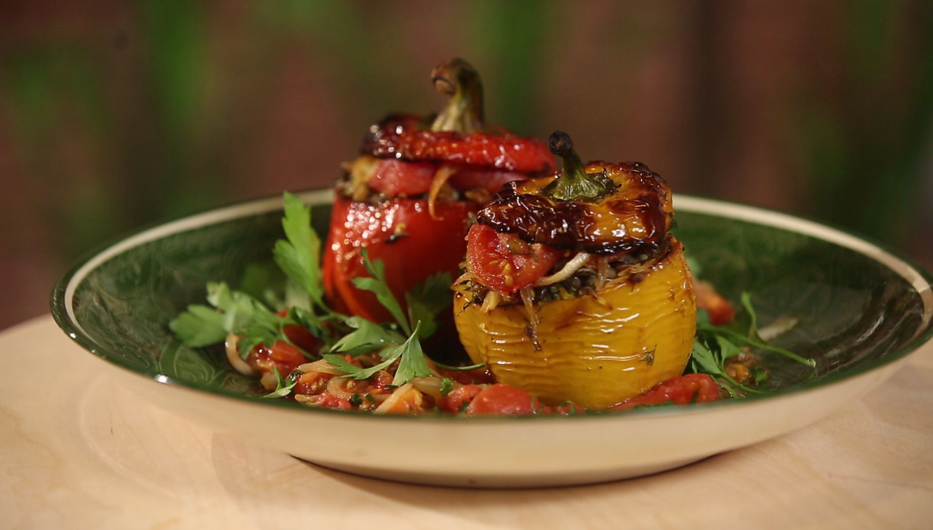 Перец, фаршированный овощами и рисом — рецепт с фото пошагово