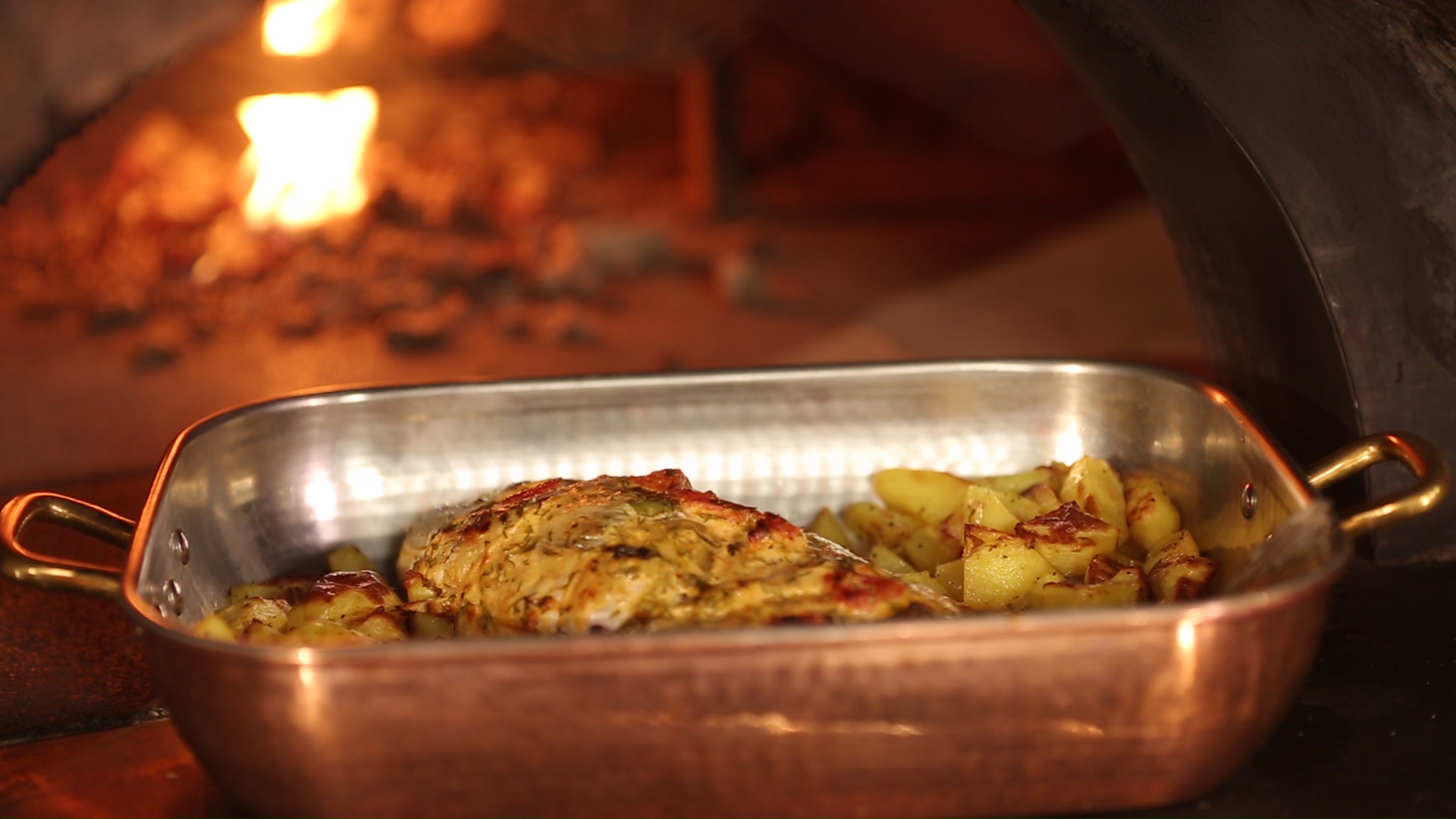 Запечённый карп от бренд-шефа Максима Хазина