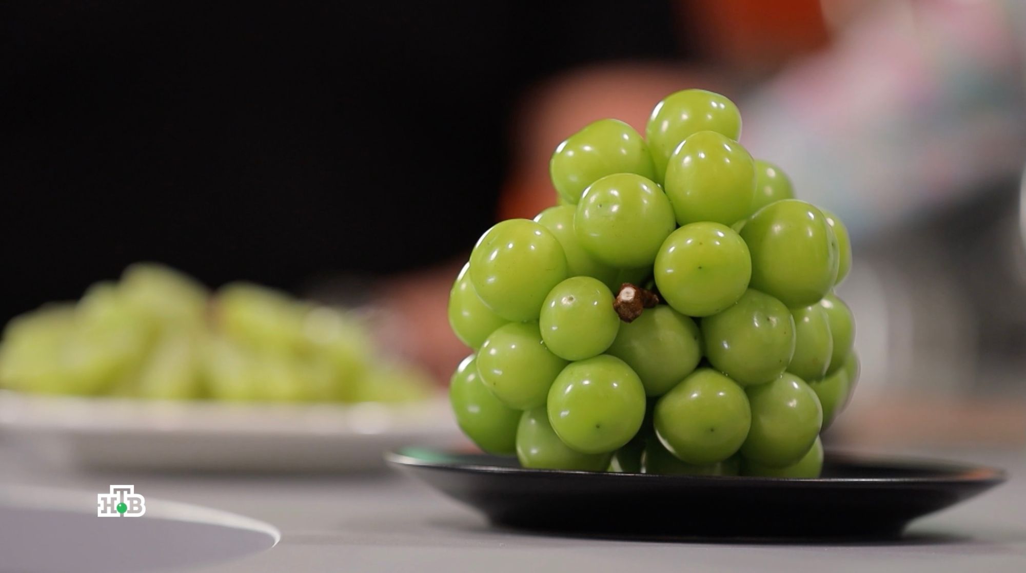 Смотрите в субботу: вся правда о модном сорте винограда, сколько соли в супе фо и правда ли, что в шоколаде могут быть насекомые